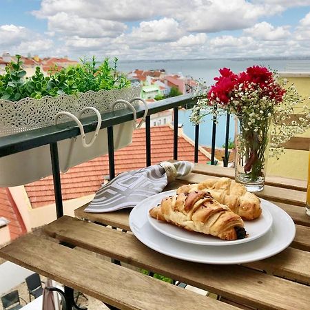 Comfortable Apartment With Balcony And Sea View In Lisbon 50 M² Екстер'єр фото