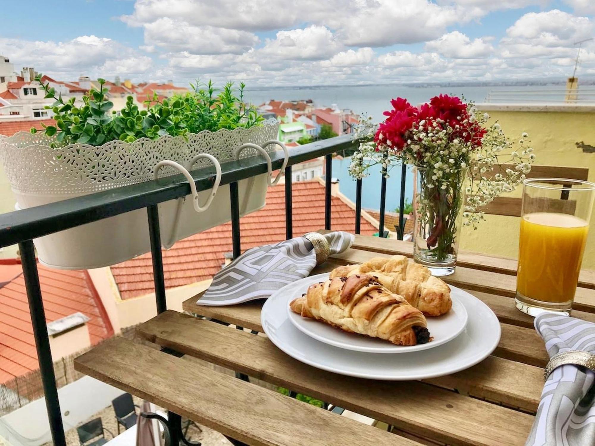 Comfortable Apartment With Balcony And Sea View In Lisbon 50 M² Екстер'єр фото
